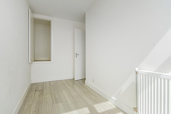 Medium property photo - Linnaeusstraat 66A, 2522 GT Den Haag